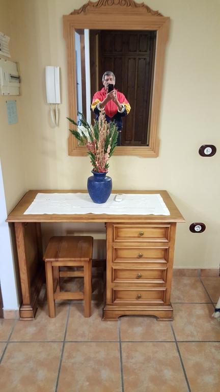 Apartamentos Rurales Tauro Cabezuela Del Valle Eksteriør bilde