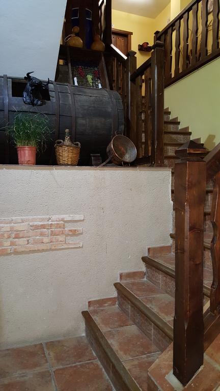 Apartamentos Rurales Tauro Cabezuela Del Valle Eksteriør bilde