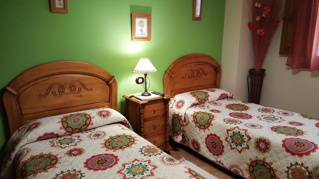 Apartamentos Rurales Tauro Cabezuela Del Valle Eksteriør bilde